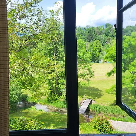 아파트 Apartma Sava